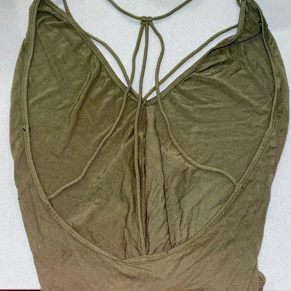 Backless/ Straps Amry Green bodysuit ✨